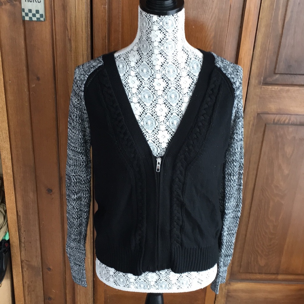 SWEET RAIN zip up cardigan Small